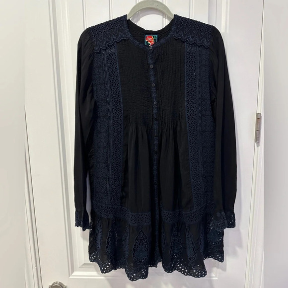 Johnny Was Tops - Johnny Was | Embroidered Black and Navy Blouse | Size: XS